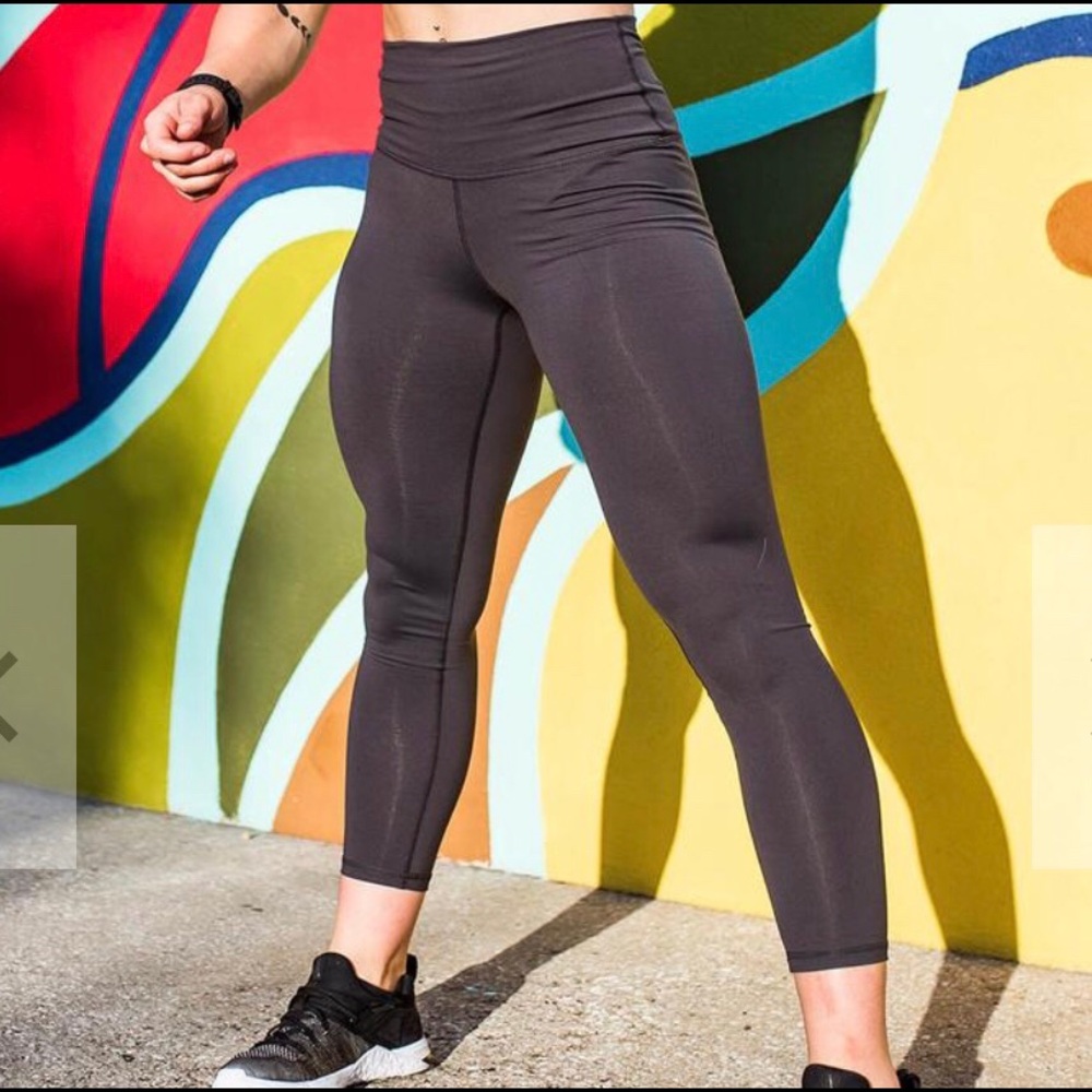 Lift yourself up 7/8 leggings. Born primitive.